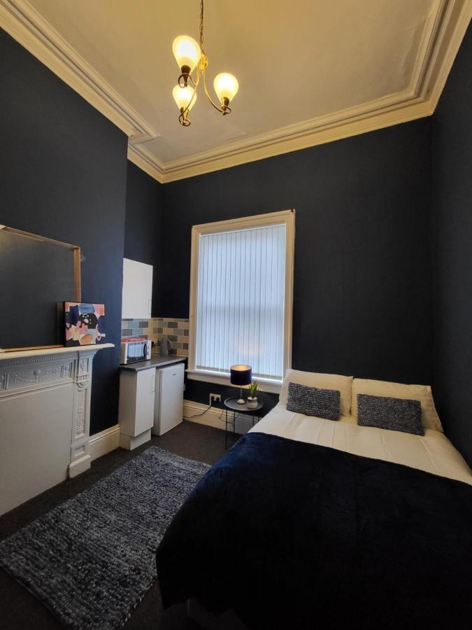 Large Digbeth Double Room Shared Bathroom Birmingham Esterno foto