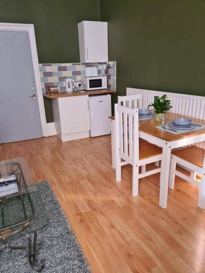 Large Digbeth Double Room Shared Bathroom Birmingham Esterno foto