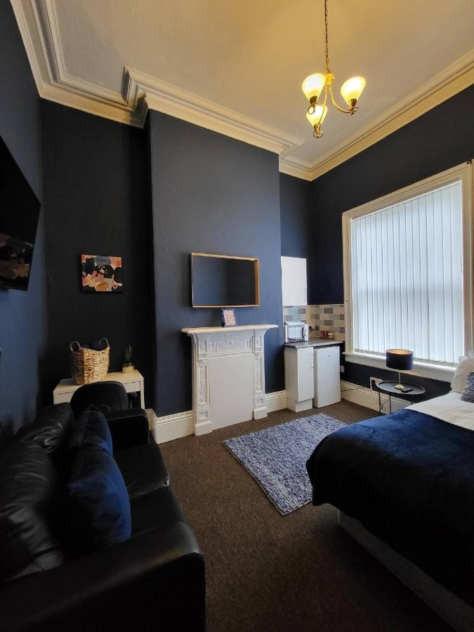 Large Digbeth Double Room Shared Bathroom Birmingham Esterno foto