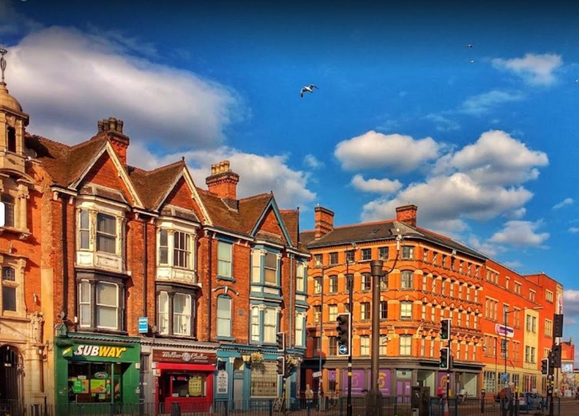 Large Digbeth Double Room Shared Bathroom Birmingham Esterno foto